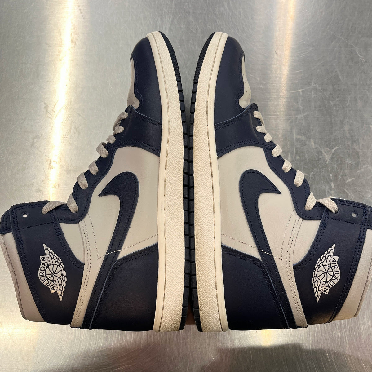【US10.5】 AIR JORDAN 1 HI 85 BQ4422-400 【USED】