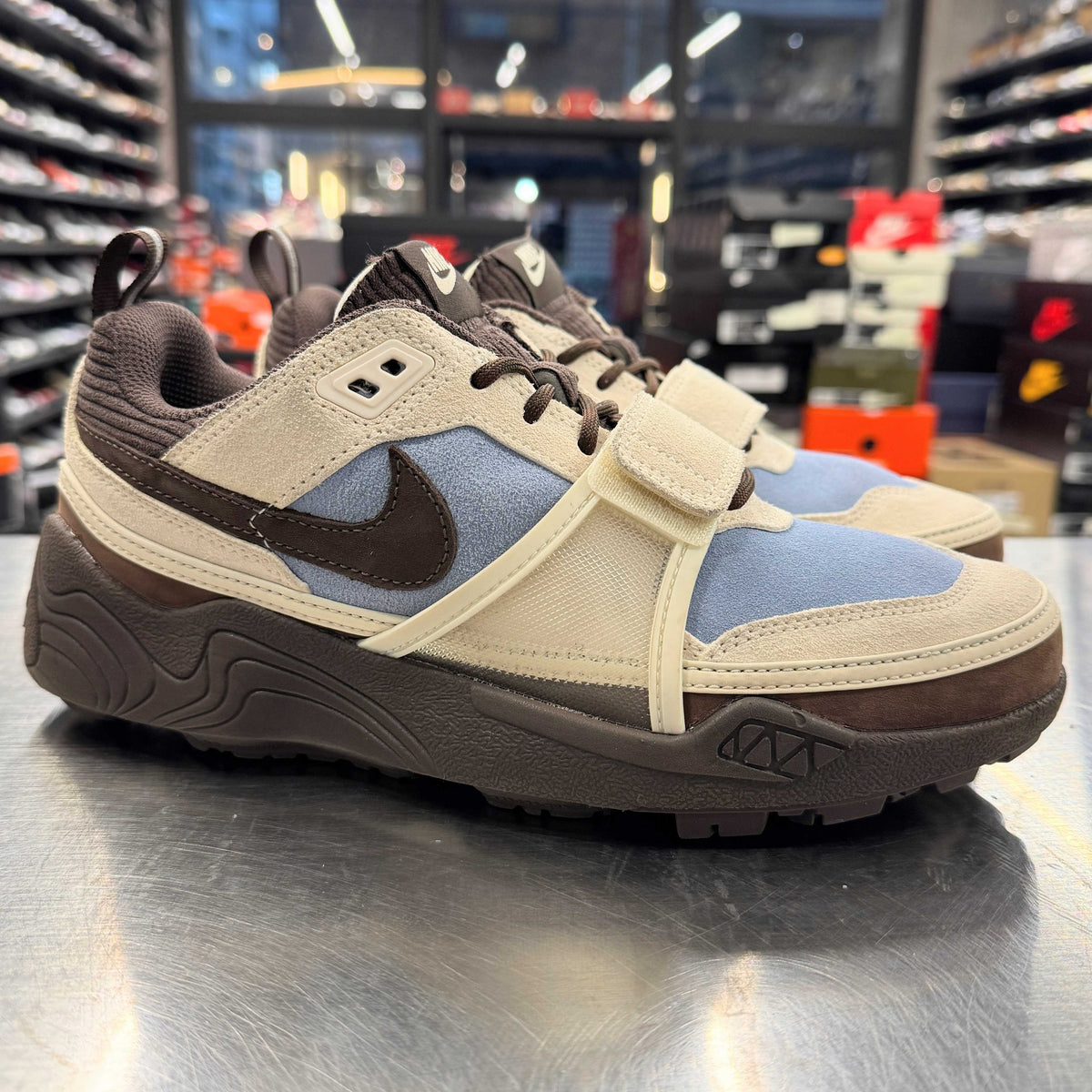 【US8】 NIKE ZOOM FIELD JAXX Travis Scott HQ3072-400 【USED】