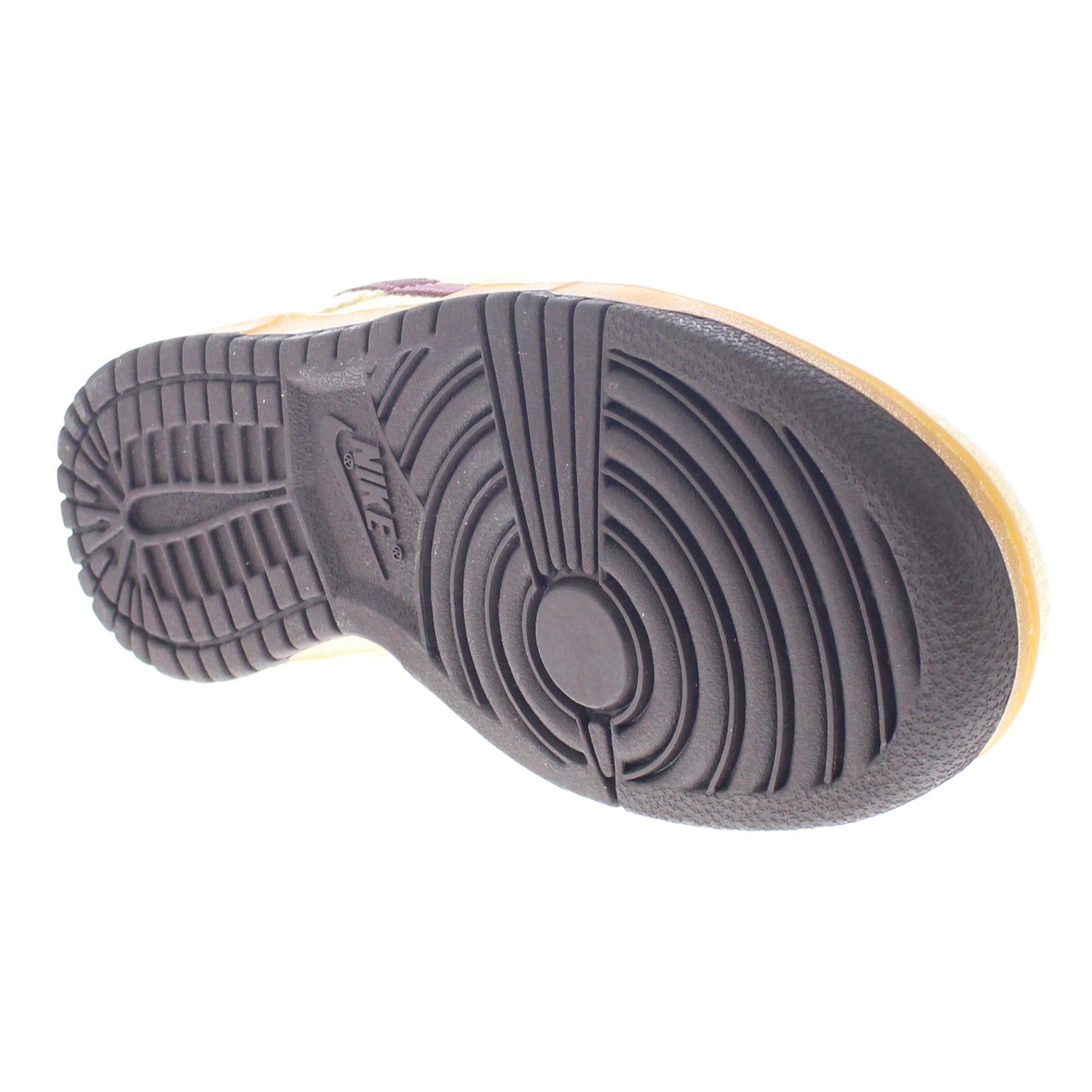 Archives image Nike Dunk Low Pro SB Red Hemp