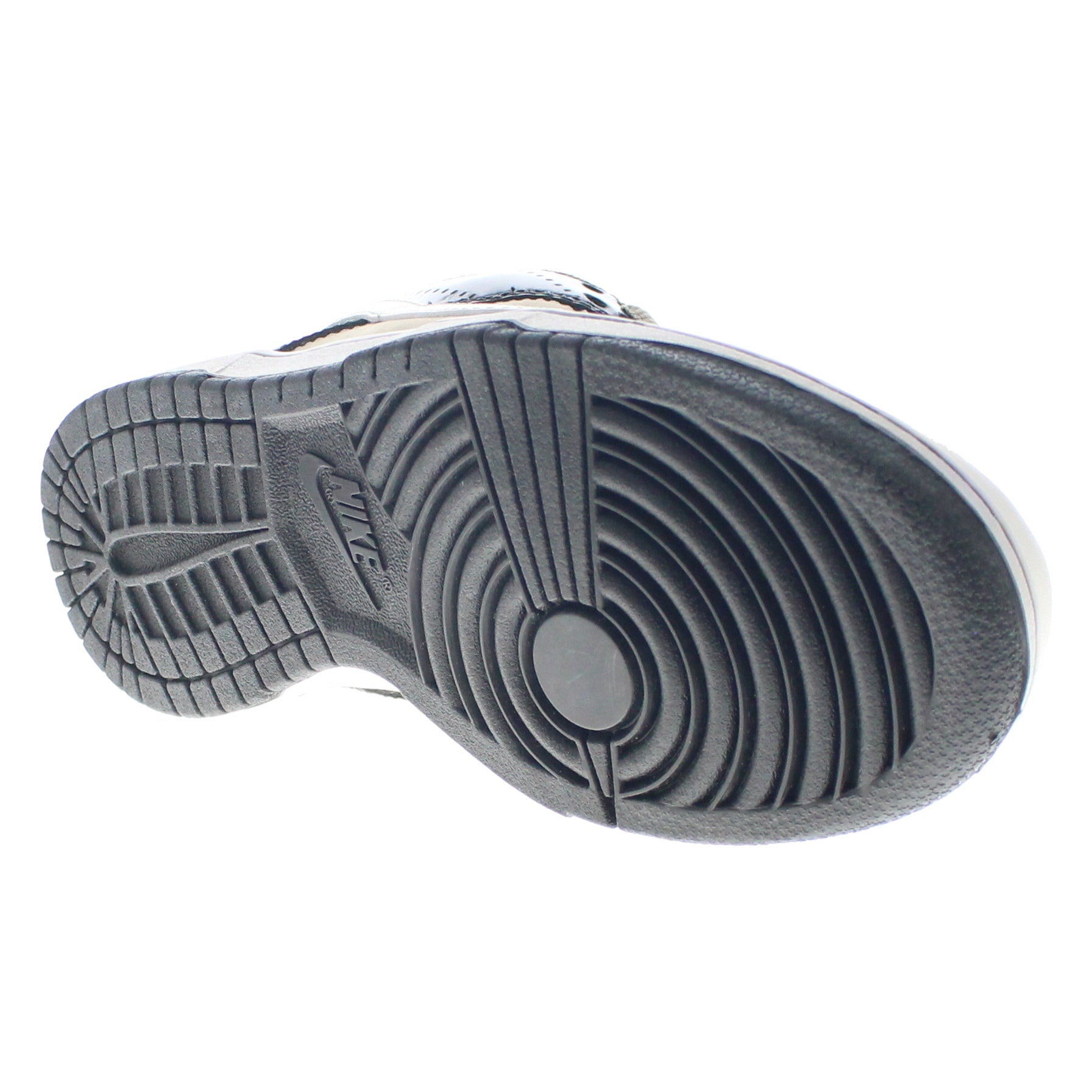 Archives image Nike SB Dunk Low EMB Pro 